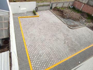 ✅Venta de casa dos plantas con espacios de confort, habitabilidad y con excelente ubicación en el centro urbano de Marianitas de Calderón, Norte de Qu