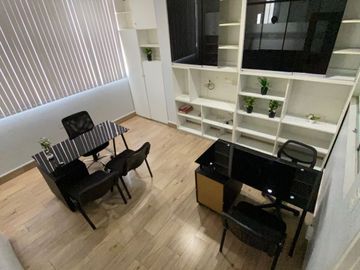 SE ALQUILA 2DO PISO CON 4 OFICINAS CERCA DEL METRO DE SAN JUAN DE LURIGANCHO