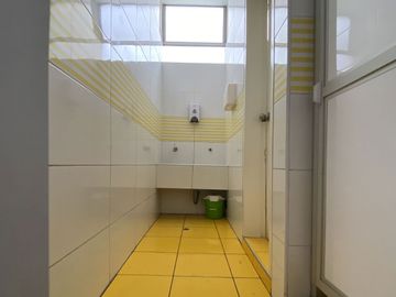 SE ALQUILA 2DO PISO CON 4 OFICINAS CERCA DEL METRO DE SAN JUAN DE LURIGANCHO
