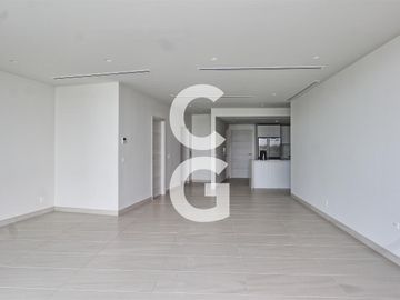 Departamento en Venta en Cancún en SLS Marina Beach con Terraza y Vista al Mar