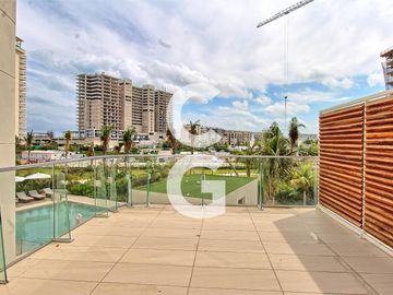 Departamento en Venta en Cancún en SLS Marina Beach con Terraza y Vista al Mar