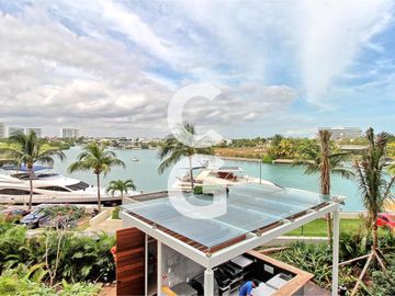 Departamento en Venta en Cancún en SLS Marina Beach con Terraza y Vista al Mar