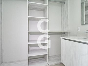 Departamento en Venta en Cancún en SLS Marina Beach con Terraza y Vista al Mar