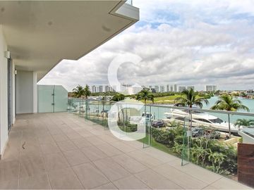 Departamento en Venta en Cancún en SLS Marina Beach con Terraza y Vista al Mar