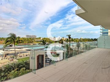 Departamento en Venta en Cancún en SLS Marina Beach con Terraza y Vista al Mar