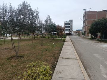 LINDO TERRENO EN VENTA FRENTE A PARQUE VILLA VERDE III ETAPA PACHACAMAC!