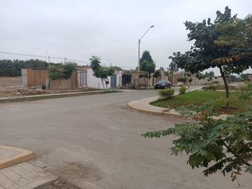 LINDO TERRENO EN VENTA FRENTE A PARQUE VILLA VERDE III ETAPA PACHACAMAC!