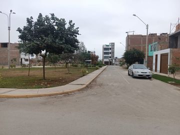 LINDO TERRENO EN VENTA FRENTE A PARQUE VILLA VERDE III ETAPA PACHACAMAC!
