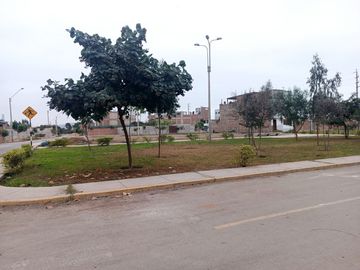 LINDO TERRENO EN VENTA FRENTE A PARQUE VILLA VERDE III ETAPA PACHACAMAC!