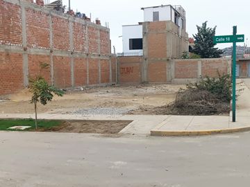 LINDO TERRENO EN VENTA FRENTE A PARQUE VILLA VERDE III ETAPA PACHACAMAC!