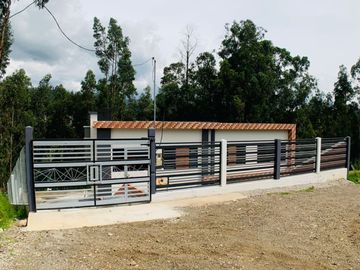 Casa en venta ubicado sector Huajibamba
