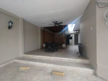 VENTA CASA URB. PUERTO AZUL - VIA A LA COSTA (VIVI)