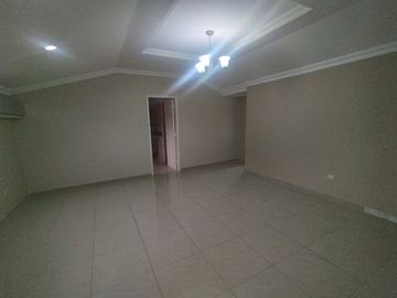 VENTA CASA URB. PUERTO AZUL - VIA A LA COSTA (VIVI)