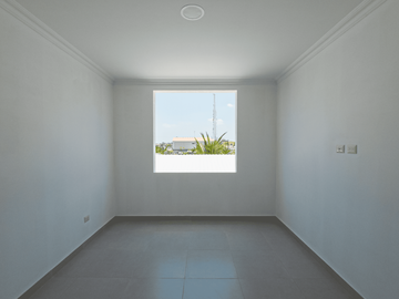 Venta Casa Samborondon, Urb. San Antonio, Diagonal Plaza Tía