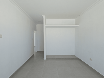 Venta Casa Samborondon, Urb. San Antonio, Diagonal Plaza Tía