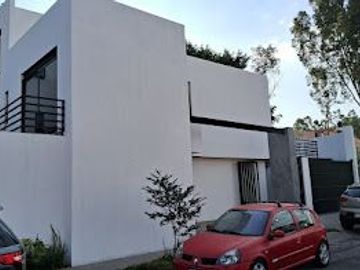 VENDO CASA NUEVA LAS ALAMEDAS