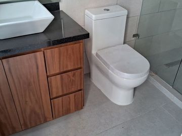 VENDO CASA NUEVA LAS ALAMEDAS