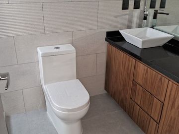 VENDO CASA NUEVA LAS ALAMEDAS