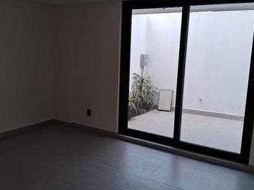 VENDO CASA NUEVA LAS ALAMEDAS