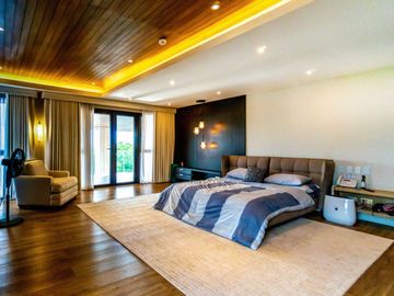 Enormous 10BR House and Lot in Antipolo for Sale!