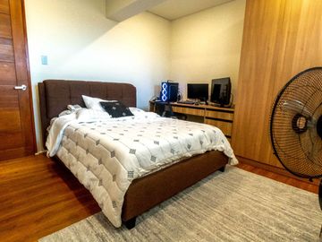 Enormous 10BR House and Lot in Antipolo for Sale!