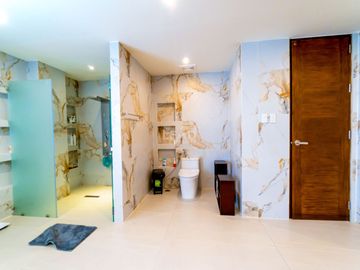 Enormous 10BR House and Lot in Antipolo for Sale!