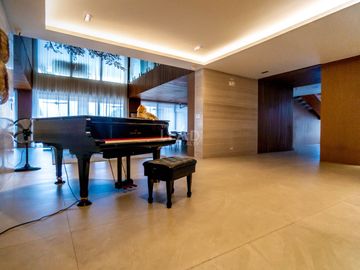 Enormous 10BR House and Lot in Antipolo for Sale!