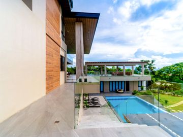 Enormous 10BR House and Lot in Antipolo for Sale!