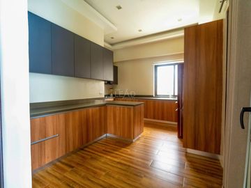 Enormous 10BR House and Lot in Antipolo for Sale!
