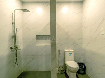 Enormous 10BR House and Lot in Antipolo for Sale!