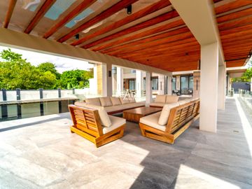 Enormous 10BR House and Lot in Antipolo for Sale!