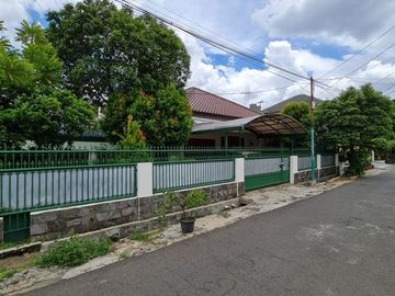 RUMAH at Jl DANAU MATANA, BENDHIL