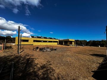Valle Alegre, a 25 min. de Concón, casa 442 M2 en parcela, 5 dormitorios, piscina