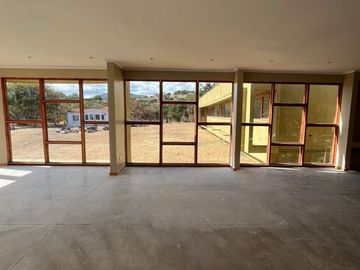 Valle Alegre, a 25 min. de Concón, casa 442 M2 en parcela, 5 dormitorios, piscina