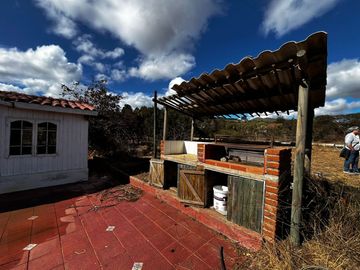 Valle Alegre, a 25 min. de Concón, casa 442 M2 en parcela, 5 dormitorios, piscina