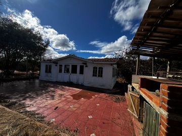 Valle Alegre, a 25 min. de Concón, casa 442 M2 en parcela, 5 dormitorios, piscina