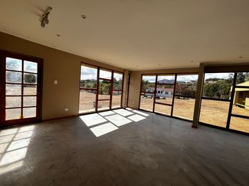 Valle Alegre, a 25 min. de Concón, casa 442 M2 en parcela, 5 dormitorios, piscina