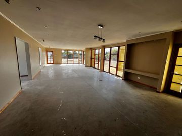 Valle Alegre, a 25 min. de Concón, casa 442 M2 en parcela, 5 dormitorios, piscina
