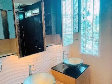 Sale with Tenant 4 bedrooms Golden Nakara Village