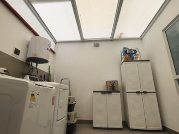 VENDO DPTO 1ER PISO EN SANTA CRUZ MIRAFLORES