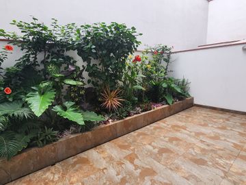 VENDO DPTO 1ER PISO EN SANTA CRUZ MIRAFLORES