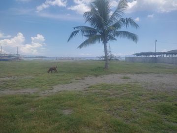 3 storey Beach House with View Deck in Calatagan Batangas