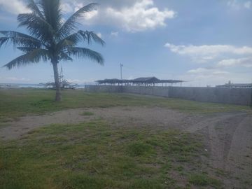 3 storey Beach House with View Deck in Calatagan Batangas