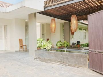 For Rent Garden House with Furnished & Private Pool, at Bangka Kemang Jakarta Selatan
