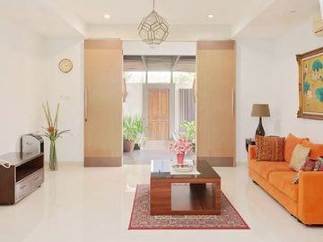 For Rent Garden House with Furnished & Private Pool, at Bangka Kemang Jakarta Selatan