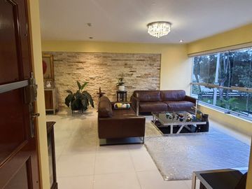DEPARTAMENTO FRENTE A PARQUE EN SAN BORJA
