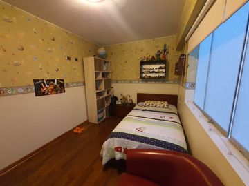 DEPARTAMENTO FRENTE A PARQUE EN SAN BORJA