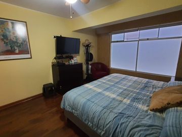 DEPARTAMENTO FRENTE A PARQUE EN SAN BORJA