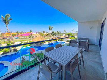 ¡Tu nuevo hogar en Acapulco! Amplio departamento con terraza, vista a la alberca y precio especial