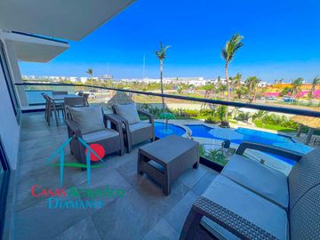 ¡Tu nuevo hogar en Acapulco! Amplio departamento con terraza, vista a la alberca y precio especial